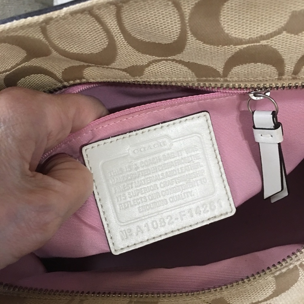 Coach pleaded east west gallery tote - Picture 5 of 5